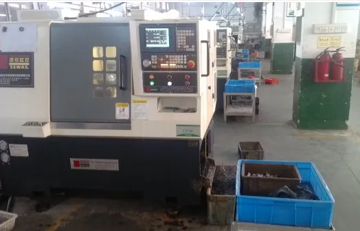 CNC 車床加工現場 | CNC lathe on the shop floor